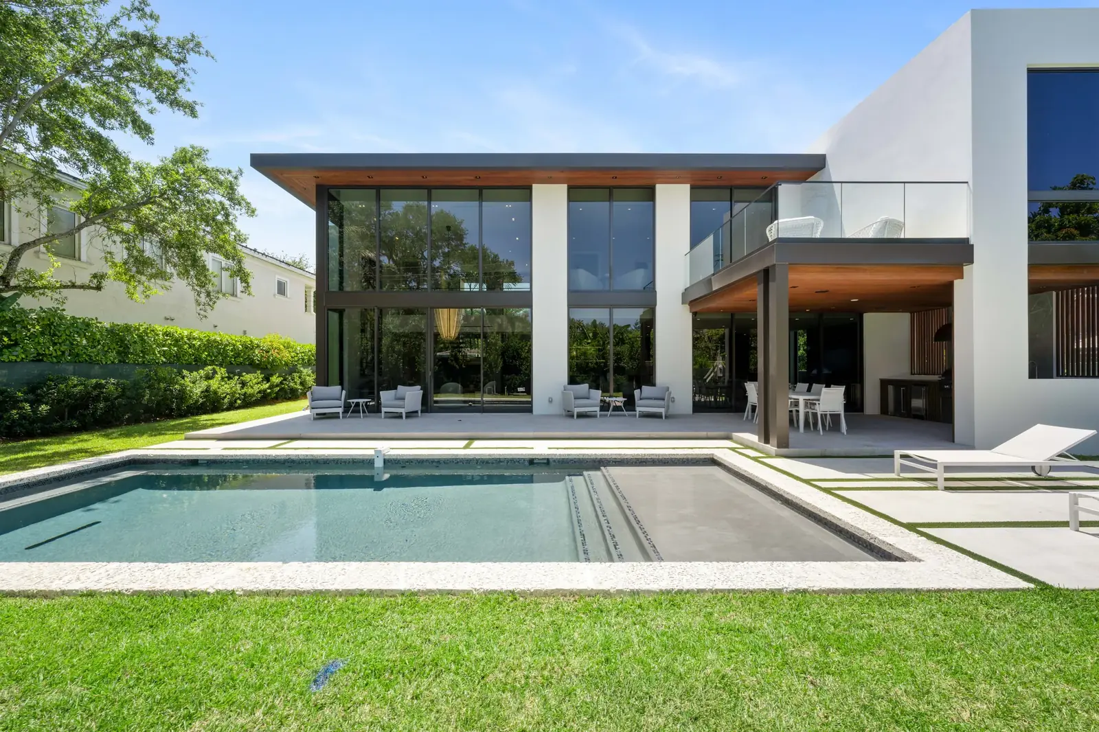 7815 SW 54th Avenue — image 2
