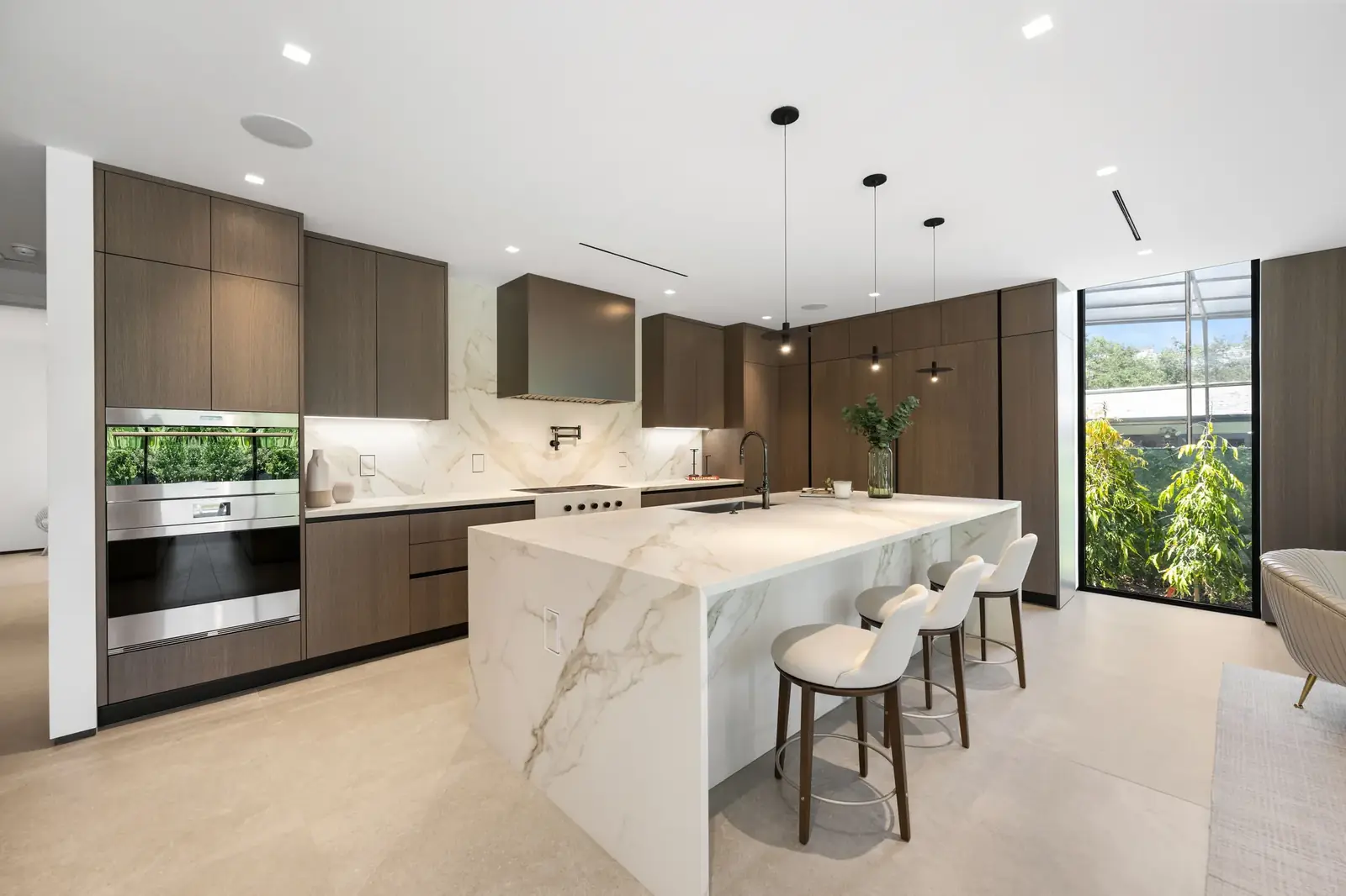 7815 SW 54th Avenue — image 16