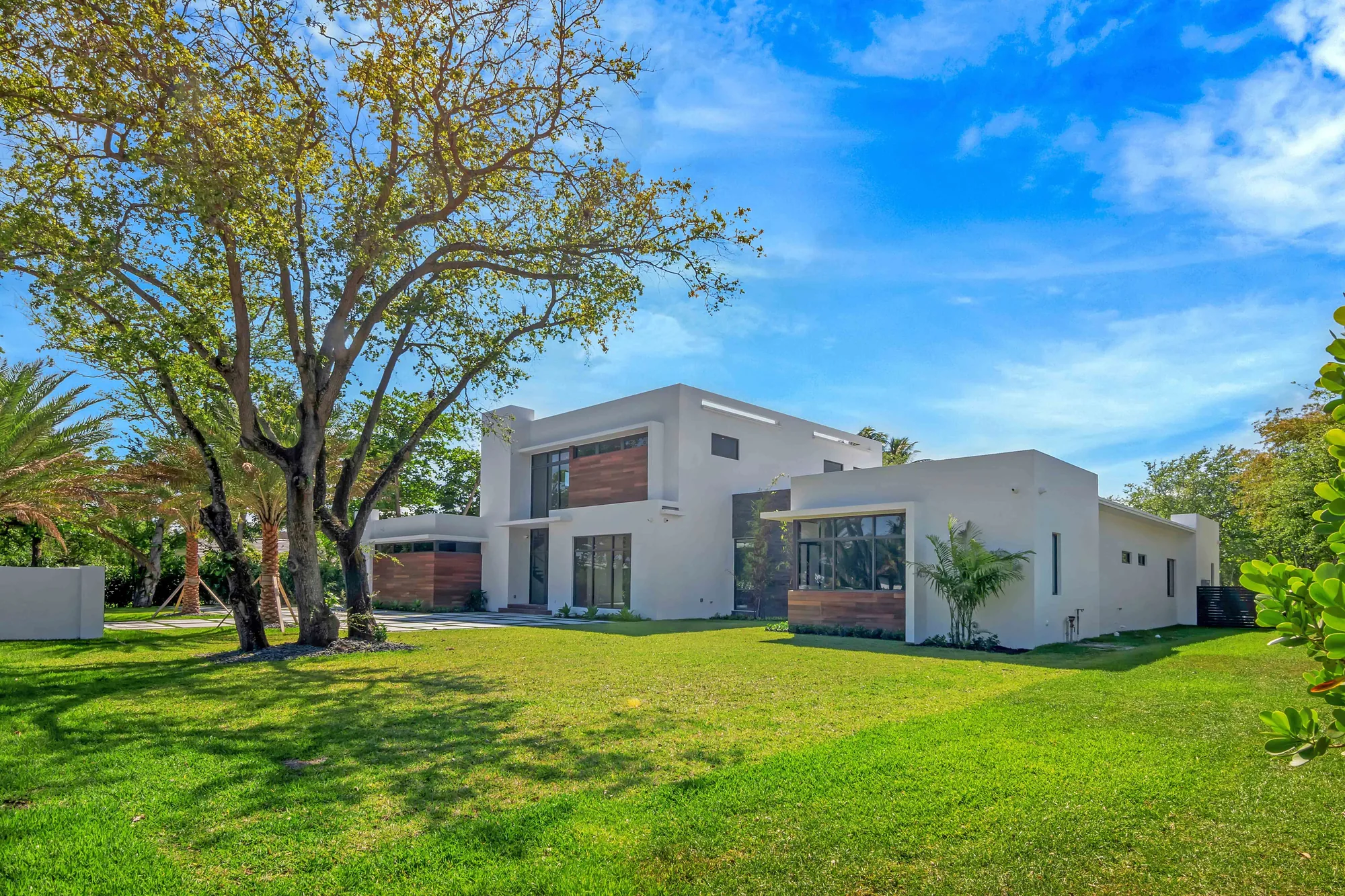 9500 SW 87th Avenue — image 2